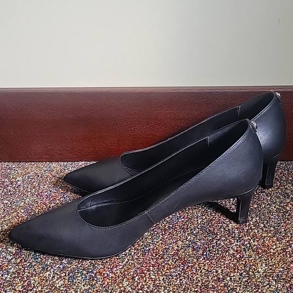 Michael Kors flex, size 8, black - Picture 1 of 4